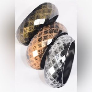 24135 ❤️ Set of 3 Acrylic Hinge Diamond Cut Brush Stroke Bangle Bracelets Pack